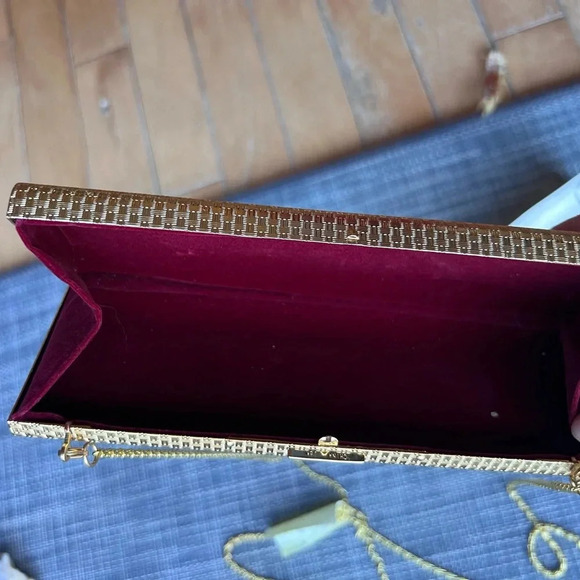 Camrose & Kross JBK Vintage Gold Minaudière Clutch w/ COA & Red Pouch - Picture 2 of 12